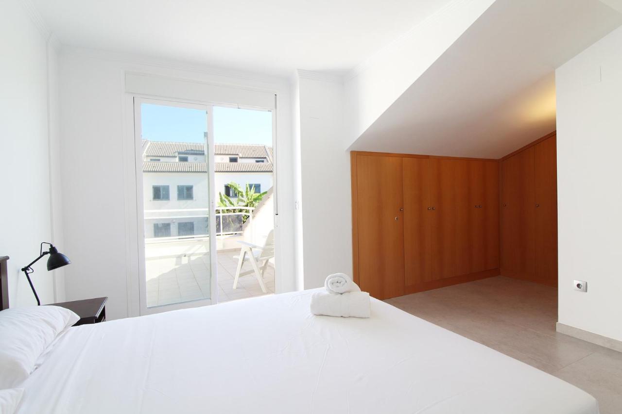 Villa Global Properties, Bonito Adosado Con Jardin En La Playa De Almarda Sagunt Exterior foto