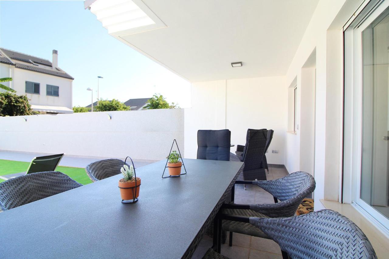 Villa Global Properties, Bonito Adosado Con Jardin En La Playa De Almarda Sagunt Exterior foto