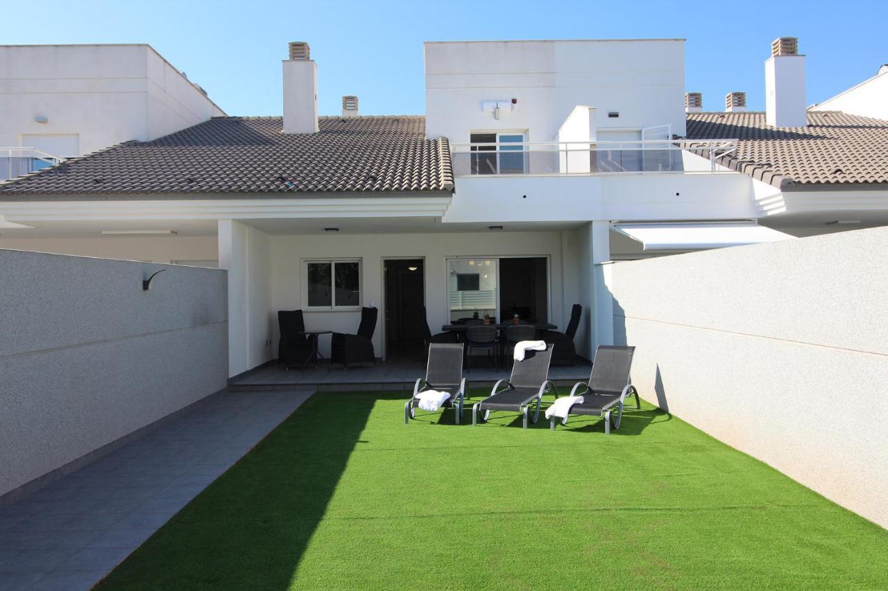 Villa Global Properties, Bonito Adosado Con Jardin En La Playa De Almarda Sagunt Exterior foto
