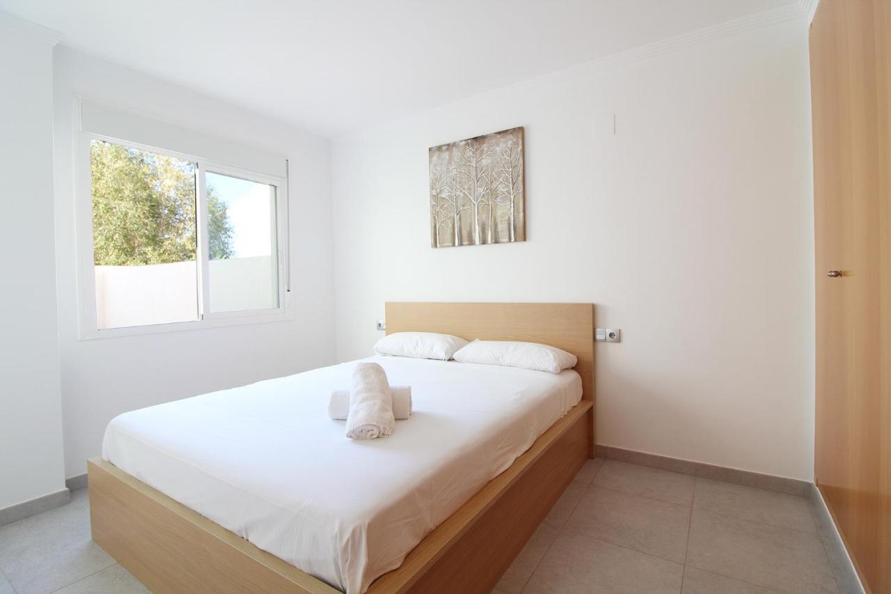 Villa Global Properties, Bonito Adosado Con Jardin En La Playa De Almarda Sagunt Exterior foto