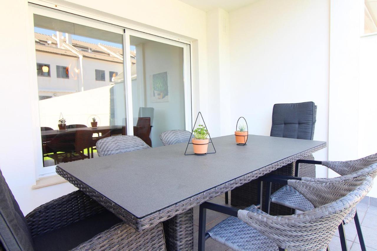 Villa Global Properties, Bonito Adosado Con Jardin En La Playa De Almarda Sagunt Exterior foto