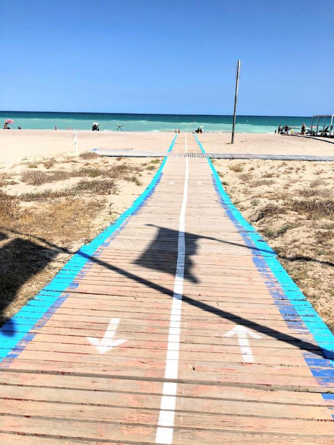 Villa Global Properties, Bonito Adosado Con Jardin En La Playa De Almarda Sagunt Exterior foto